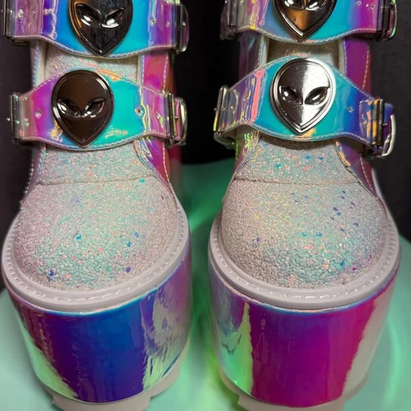YRU Atlantis Alien Dune Glitter Iridescent Platform Boots Dolls Kill Rave EDC - Picture 4 of 10